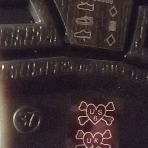 Iron Fist Fire Sign Heavy Sole Boots - Picture 9 of 9